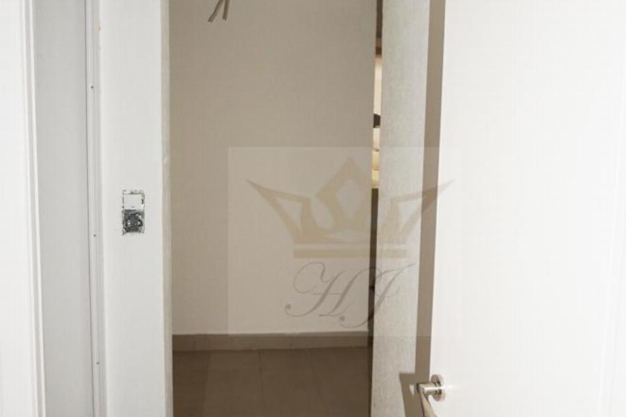 Wohnungseingang in der kleinen Souterrain Wohnung