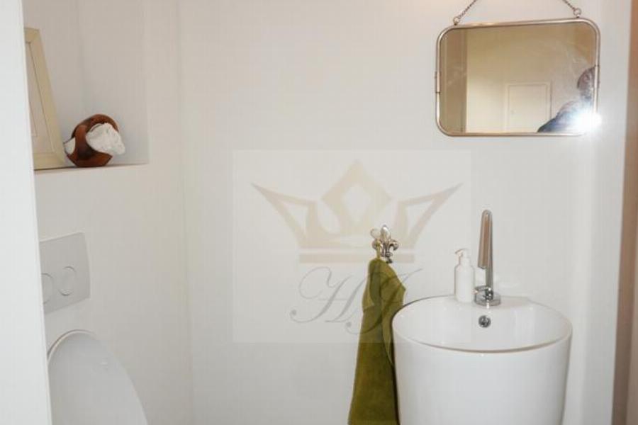 Modernes Gäste-WC