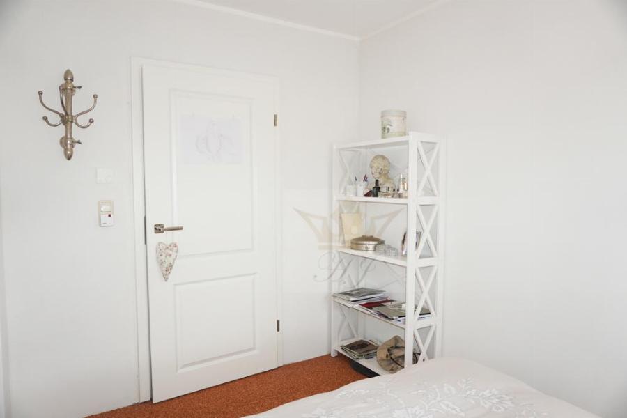 Teilblick Kinder,- Arbeits- oder Gästezimmer