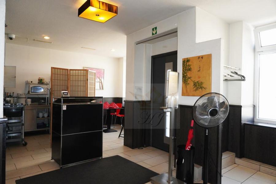 Vorderhaus - Zugangsbereich in das Restaurant