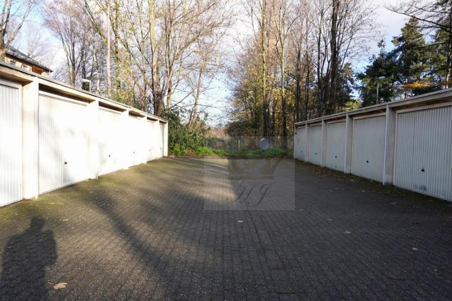 Teiblick Garagenanlage linke Seite