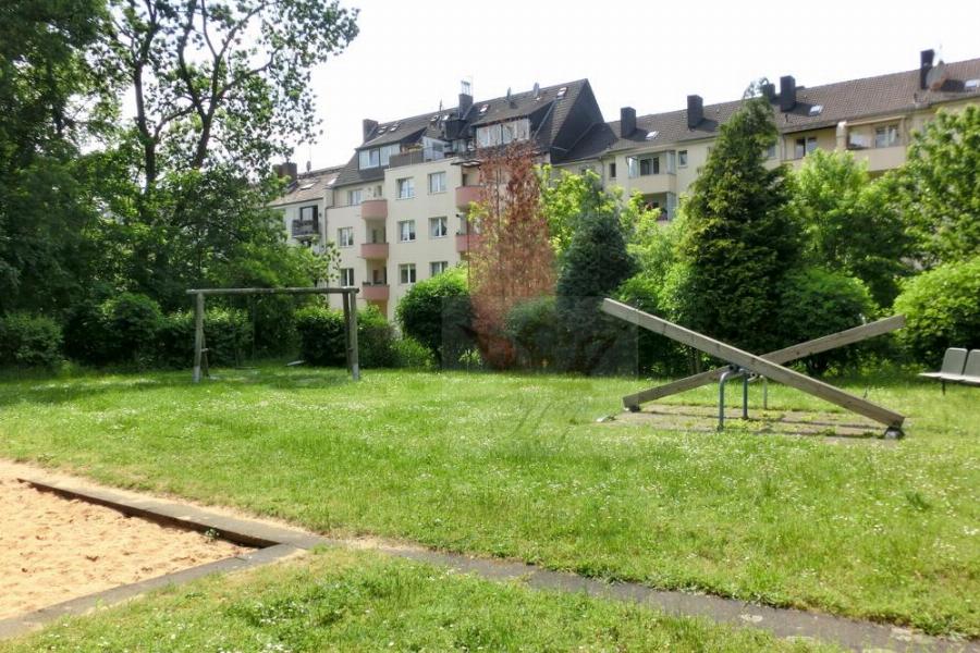 Videoüberwachter Spielplatz für die Kinder der Wohnanlage2