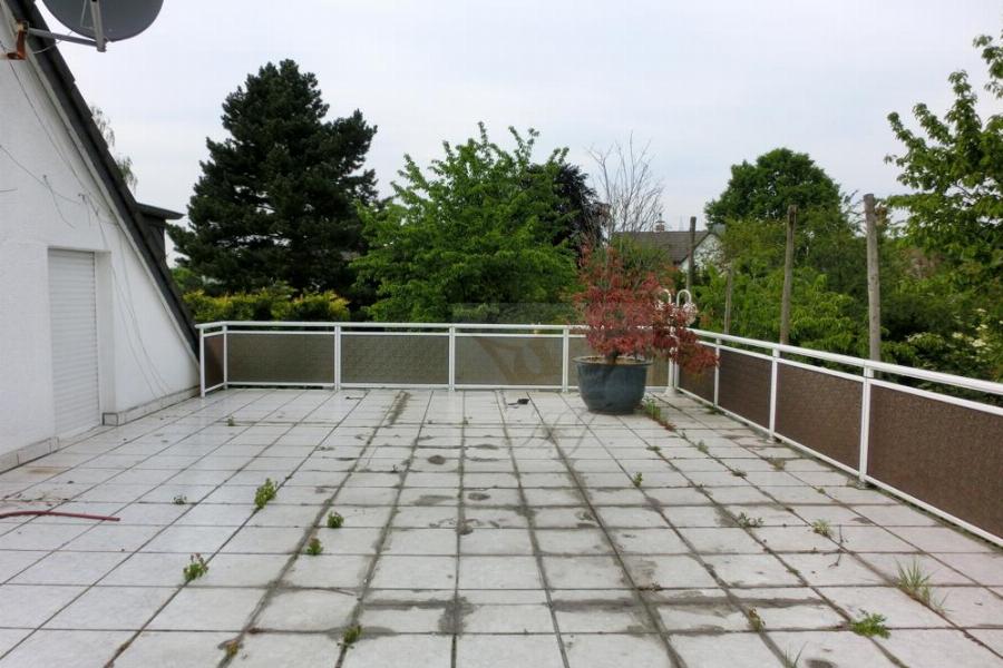über 30m² große Dachterrasse