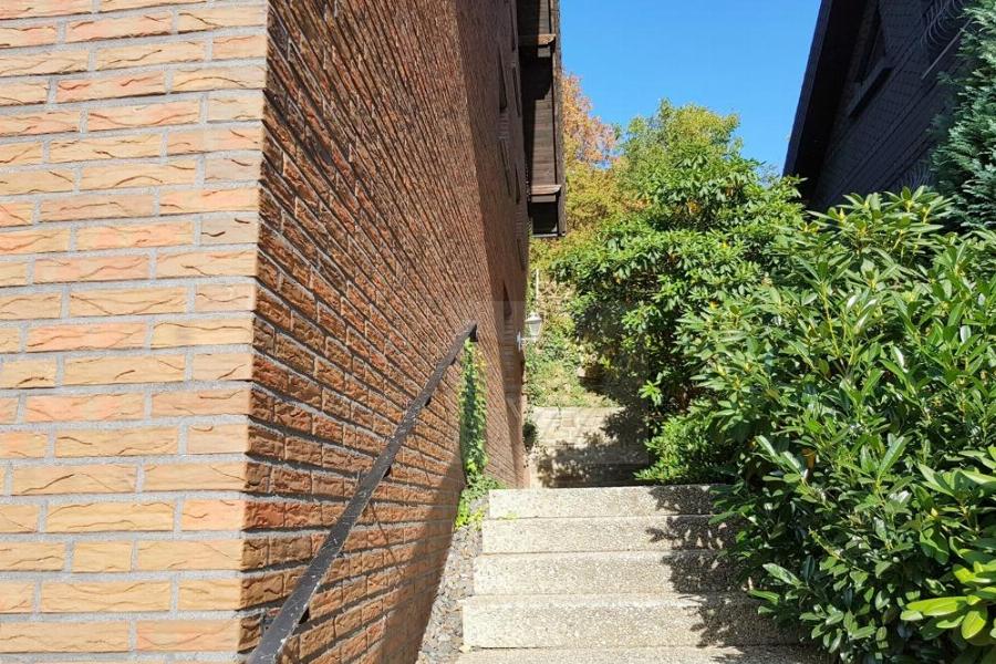 Treppe zum Hauseingang