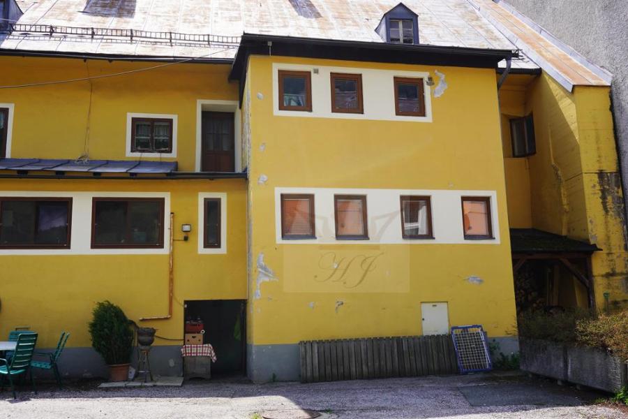 Teilblick Hausrückseite2