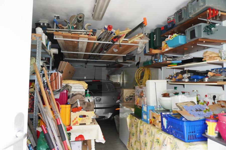 Rückwärtiger Garagenblick