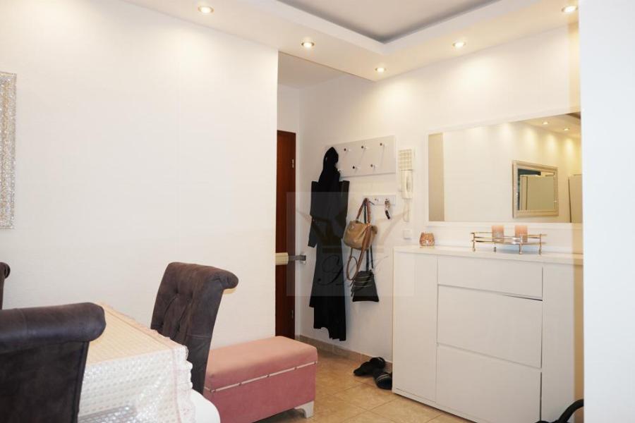 Wohnungsdiele und Wohnungseingang