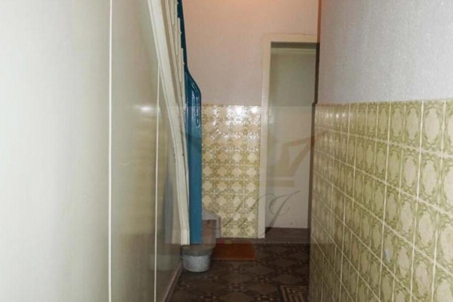 Flur im Vorderhaus mit Treppenaufgang