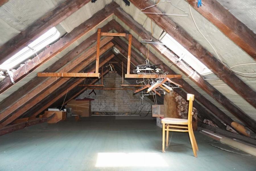 Blick auf den Spitzboden im Vorderhaus