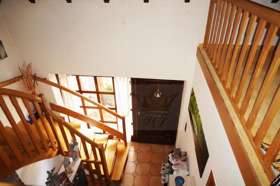 Blick von der Galerie auf Hauseingang