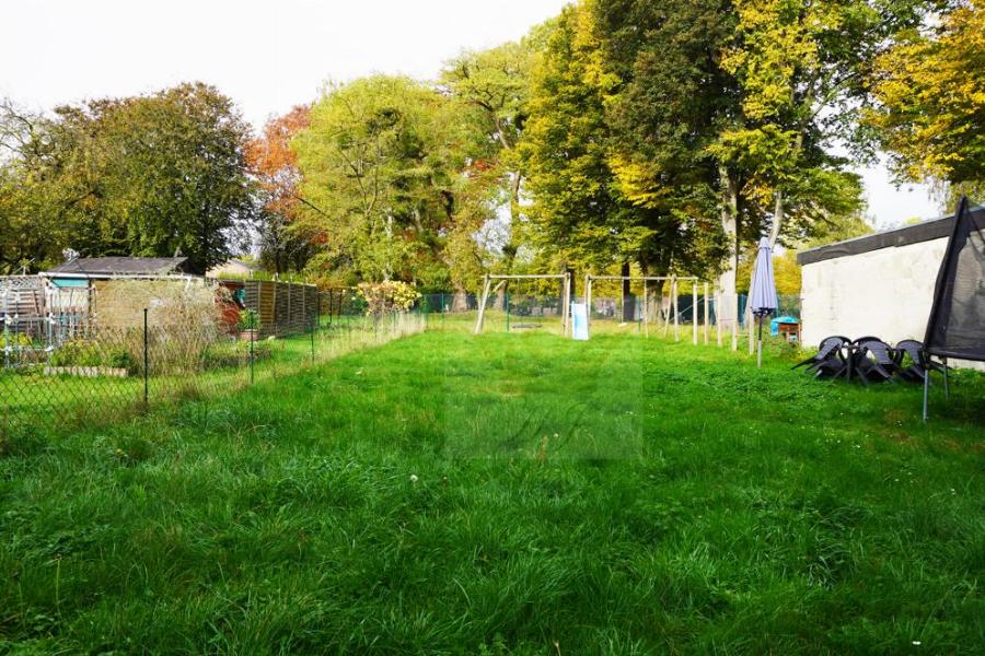 Weiterer Garten zum Grundstück gehörend