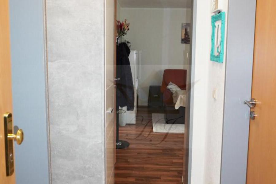 Blick in die Wohnung im OG rechts