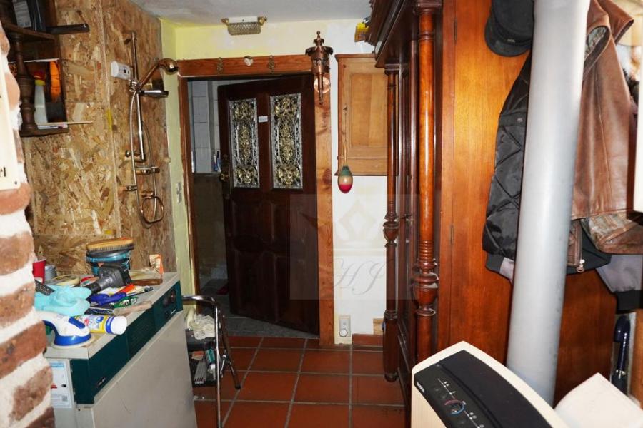 Zugang zu dem Tageslicht Duschbad im EG vom Hinterhaus