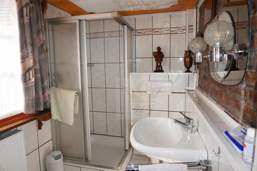 Teilblick Duschbad Doppelzimmer im OG vom Haupthaus