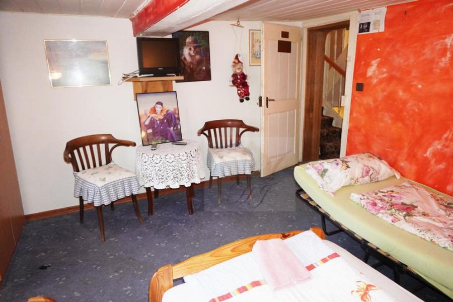 Teilblick 3er Schlafraum1 im OG vom Haupthaus