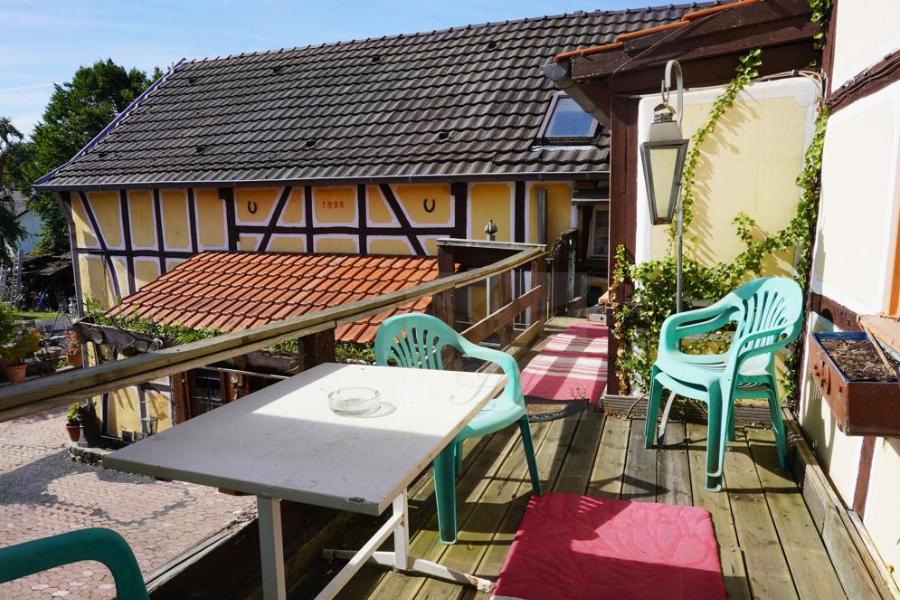 Offener Freisitz im OG vom Haupthaus