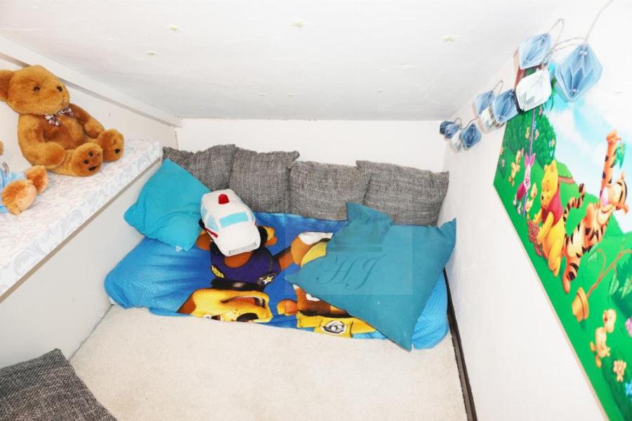 Spielecke für die Kinder auf dem Spitzboden